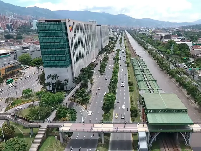 Estación Industriales (Metro de Medellín)