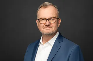 Dr Christian Ricken