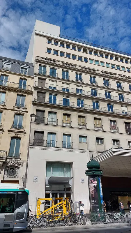 50-52 boulevard Haussmann, Paris
