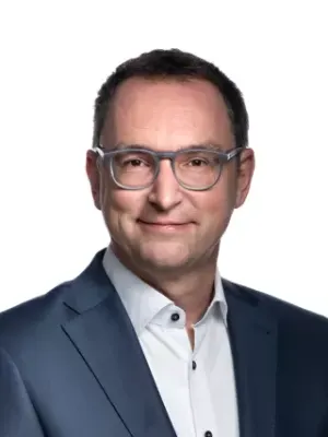 Dr. Christian Poerschke