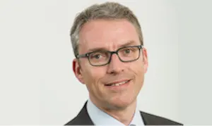 Simon Lowe