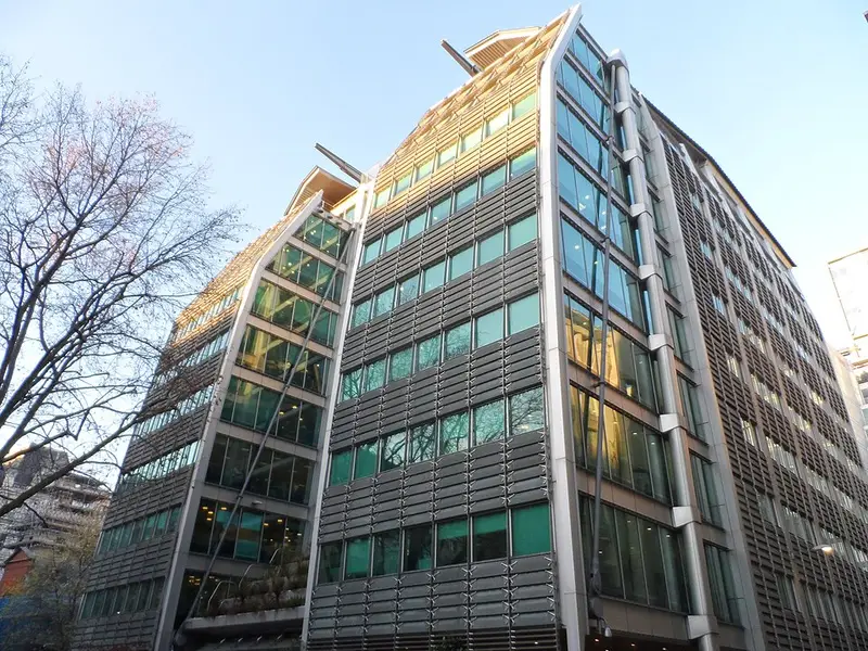 25 Gresham Street (Lloyds TSB headquarters)
