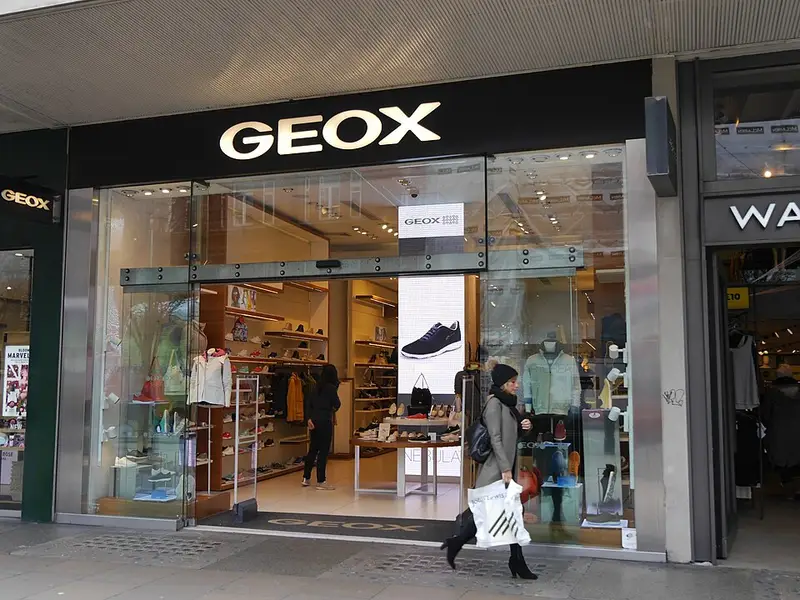 Geox, Oxford Street, London, March 2016 01