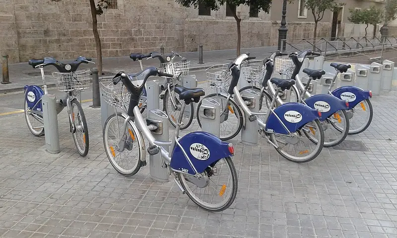Valenbisi a l'avinguda de l'Oest amb carrer Osca 02