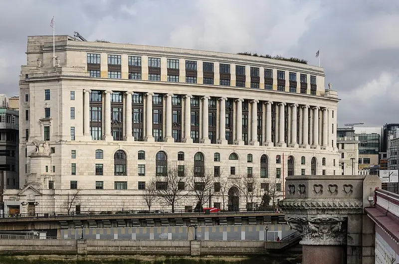 Unilever House Mars 2014 01