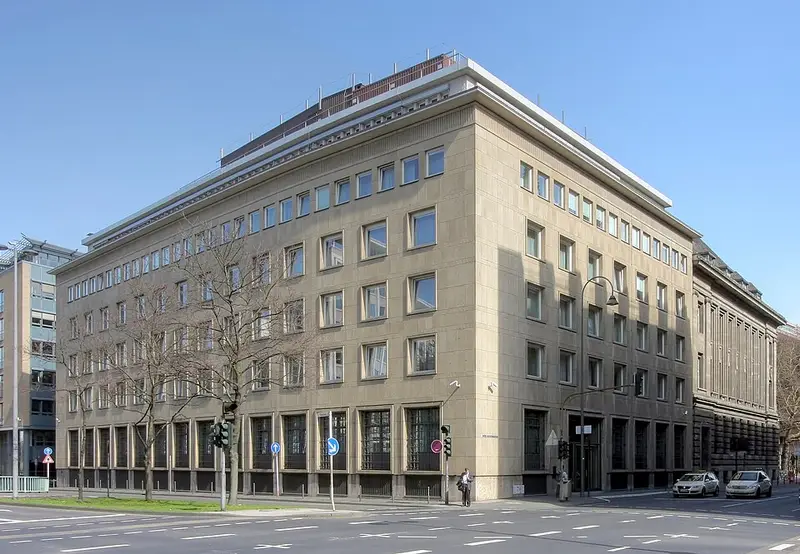 Sal. Oppenheim Köln (4981-83)