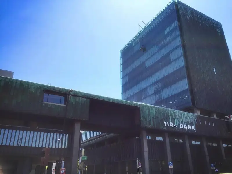 百十四銀行本店ビル全体3