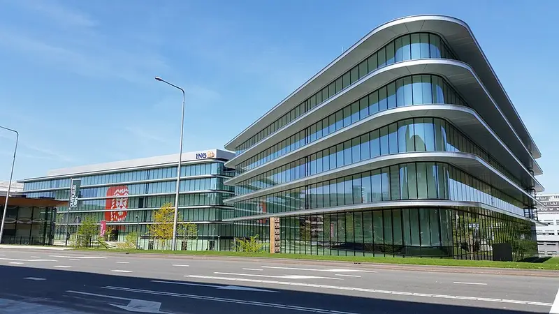2020 ING Bijlmerdreef 106 (1)