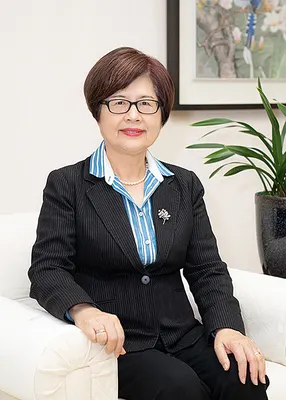 Ye-Chin Chiou