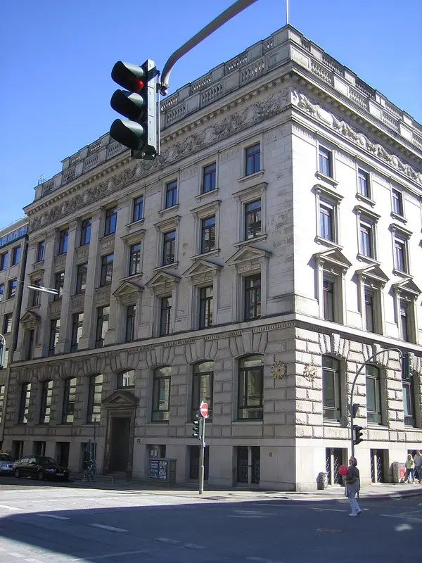 Bankhaus Warburg