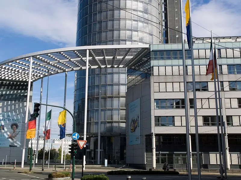 NRW, Essen - RWE-Turm 02